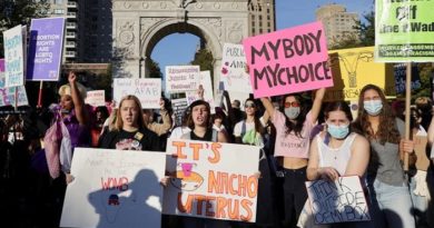 EEUU: Miles de estadounidenses protestan por fallo contra el aborto