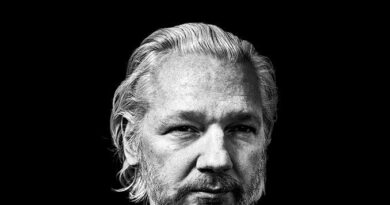 Justicia británica frena la extradición de Julian Assange