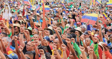 Venezolanos rechazan con marchas robo de crudo por parte de EEUU