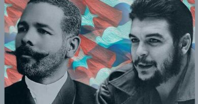 De bronce el Titán y heroico el Guerrillero