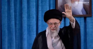 Líder de Irán indulta a más de dos mil condenados