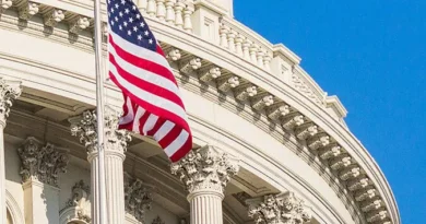 Congresistas buscan impedir que Trump ataque a Irán