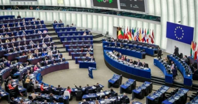 Eurodiputados piden a la UE actuar ante bloqueo de EE.UU. contra Cuba