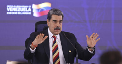 El presidente venezolano Nicolás Maduro, pidió este jueves que se desestime el caso por narcotráfico y corrupción en su contra en Estados Unidos