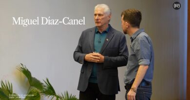 El presidente de Cuba, Miguel Díaz-Canel, es entrevistado por Pablo Iglesias