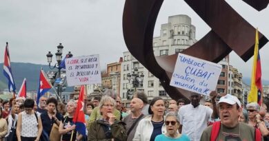 Euskal Herria: En una nutrida concentración de apoyo a Cuba se anunció el envío de 244 mil euros a la Isla