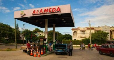Reajustes a precios de la venta en dólares de los combustibles en Cuba
