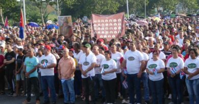 Los cubanos seguiremos escribiendo nuestra propia historia