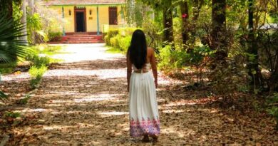 «Allá Voy»: Homenaje de Annie Garcés al trovador cubano Eduardo Sosa