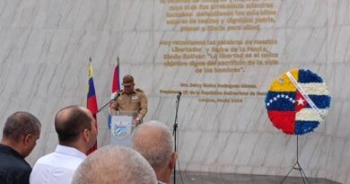 Inauguran en Caracas mausoleo en memoria de los 32 combatientes cubanos caídos el 3 de enero