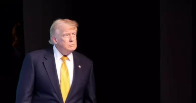 Donald Trump declara restablecimiento de bloqueo a Irán
