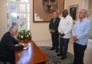 Díaz-Canel firma libro de condolencias por terremotos en Venezuela