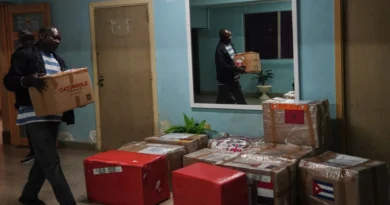 «A Cuba hay que quererla»: la red solidaria que ayuda a paliar la crisis en la isla 
