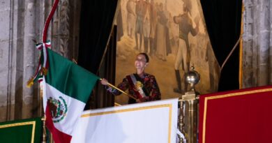 Cuba abraza a México en el aniversario 216 de su independencia