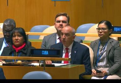 Réplica del Embajador Ernesto Soberón Guzmán, representante permanente de Cuba ante la ONU, durante el debate de la votación de la resolución de Cuba contra el bloqueo