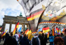 «¡Ningún disparo más contra los rusos!»: Marcha por la paz y anti-Gobierno de Merz atraviesa Berlín (VIDEO)