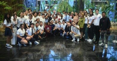 El Che permanece entre los jóvenes: Vivo, como no lo quería el enemigo