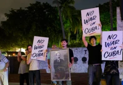 Miami levanta su voz por la familia cubana y condena el bloqueo de EEUU